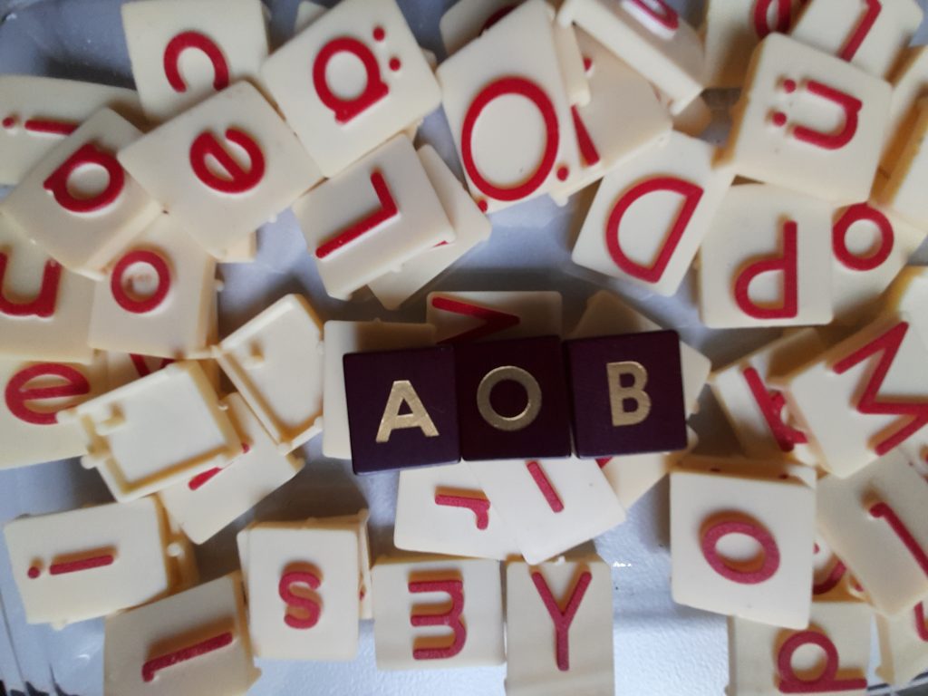 Viele Buchstaben sind zu sehen, in der Mitte hervorgehoben sind die Buchstaben: AOB